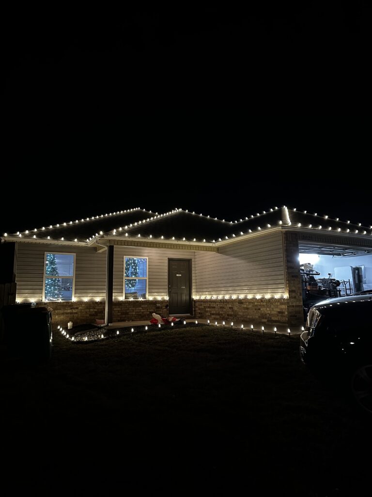 holiday lighting in rogers ar